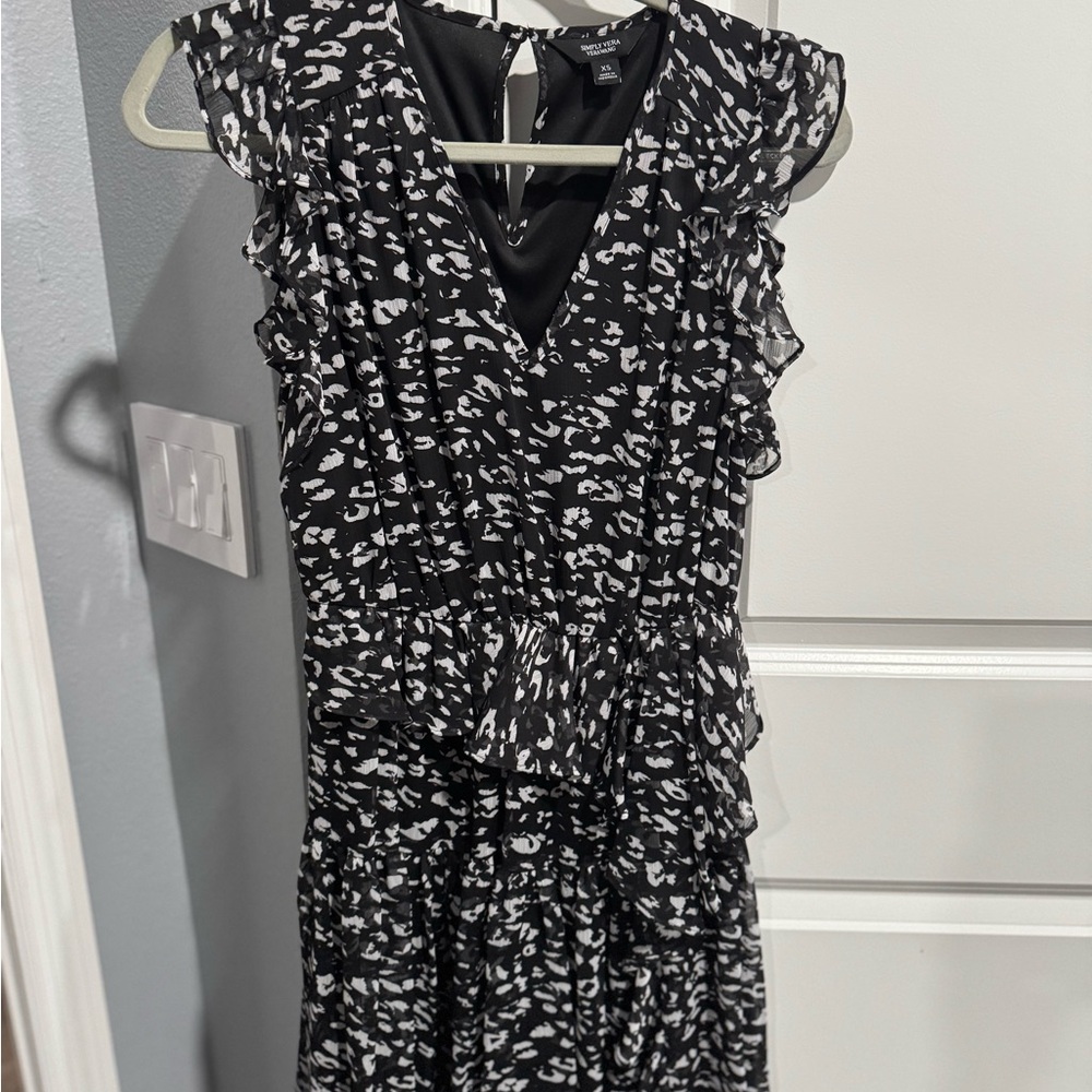 Simply Vera Vera Wang Black and White Ruffled Midi Sundress